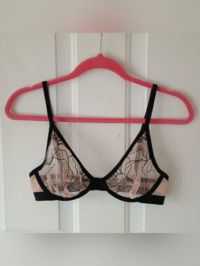 Soma Linework Embroidered Plunge Bra, 34C